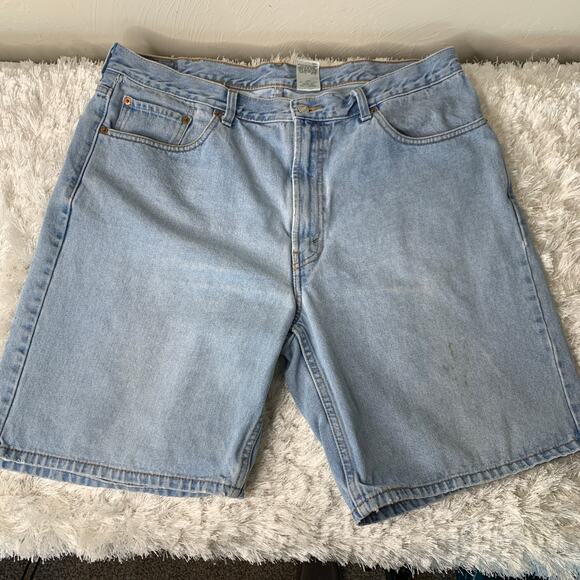 Levi's Light Wash Jorts 550 sz 40 Relaxed Fit - Picture 1 of 6